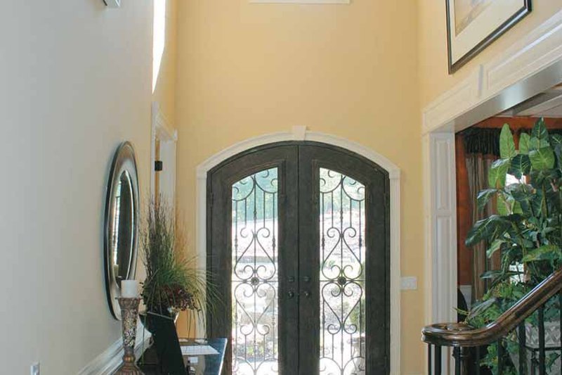Home Plan - Interior - Entry for Colonial House Plan #927-587 - 4 bed, 4 bath
