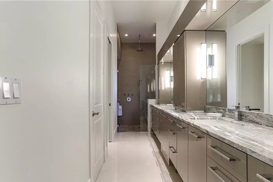Interior - Master Bathroom for Modern House Plan #548-40 - 3 bed, 3.5 bath