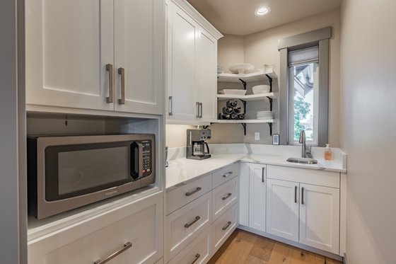 Photo 21 for Farmhouse House Plan #1070-22 - 3 bed, 2.5 bath