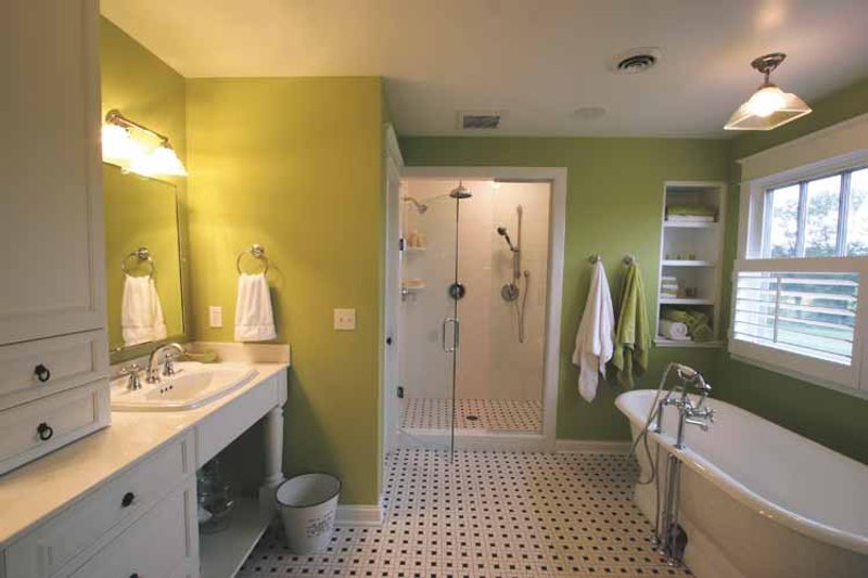 Home Plan - Interior - Master Bathroom for Craftsman House Plan #928-39 - 4 bed, 3.5 bath