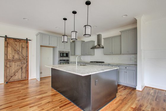 Interior - Kitchen for Farmhouse House Plan #1080-4 - 4 bed, 3.5 bath