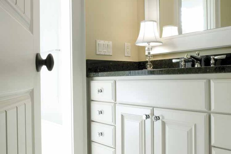 Home Plan - Interior - Bathroom for European House Plan #928-40 - 4 bed, 3 bath