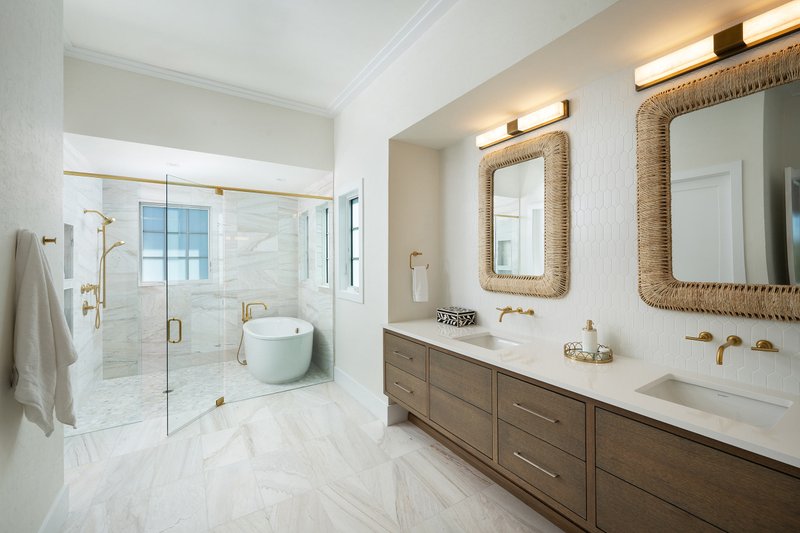 Dream House Plan - Interior - Master Bathroom for Cottage House Plan #938-153 - 5 bed, 5.5 bath