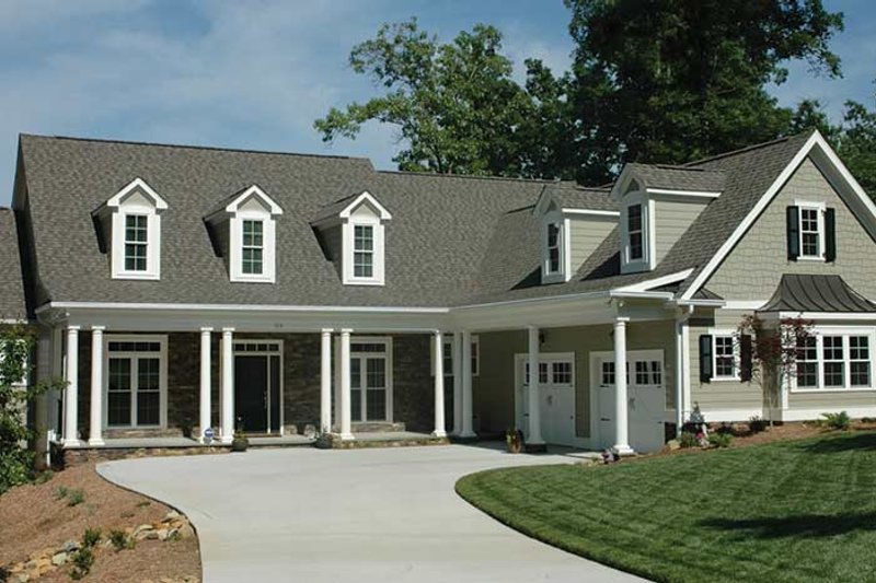 Architectural House Design - Exterior - Front Elevation 4 for Country House Plan #927-402 - 3 bed, 2.5 bath