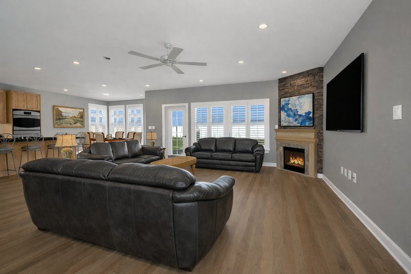Home Plan - Interior - Family Room for Traditional House Plan #1060-445 - 3 bed, 2 bath