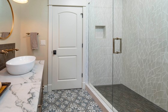 Interior - Bathroom 1 for Cottage House Plan #1105-5 - 3 bed, 2 bath