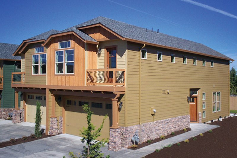 Dream House Plan - Craftsman Exterior - Front Elevation Plan #943-37