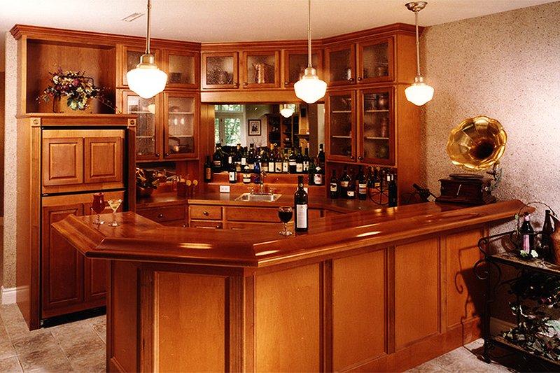 Home Plan - LL Family Room Wet Bar