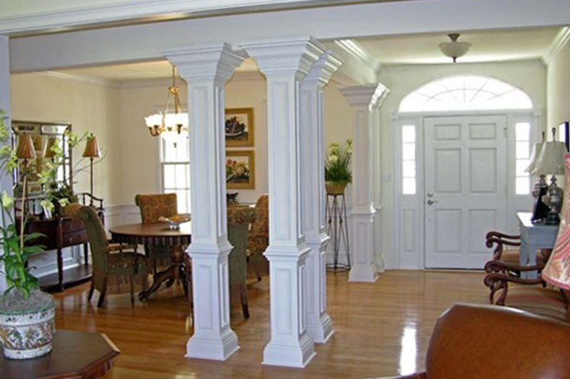 Home Plan - Interior - Dining Room for Classical House Plan #137-309 - 4 bed, 3.5 bath