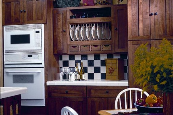 Photo 4 for Country House Plan #312-785 - 3 bed, 2.5 bath