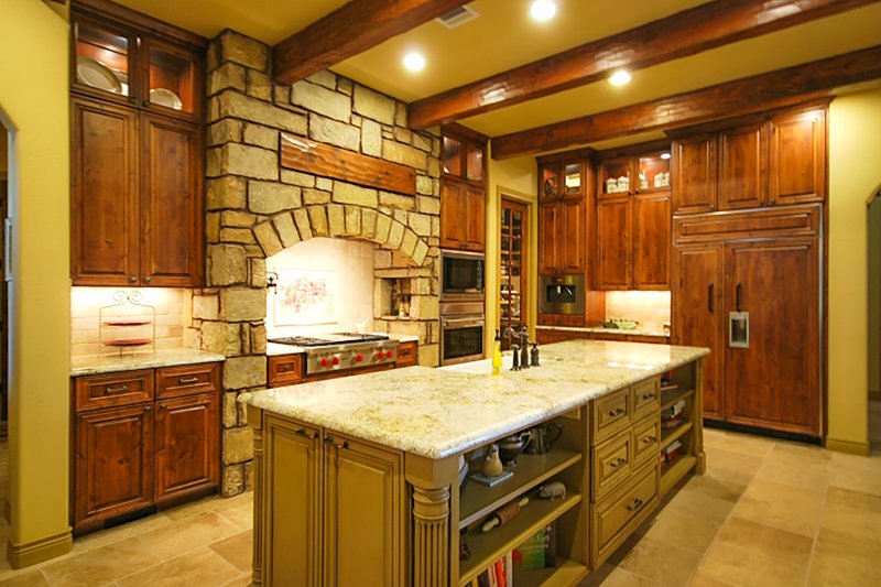 Dream House Plan - Interior - Kitchen 1 for Prairie House Plan #80-211 - 4 bed, 4 bath