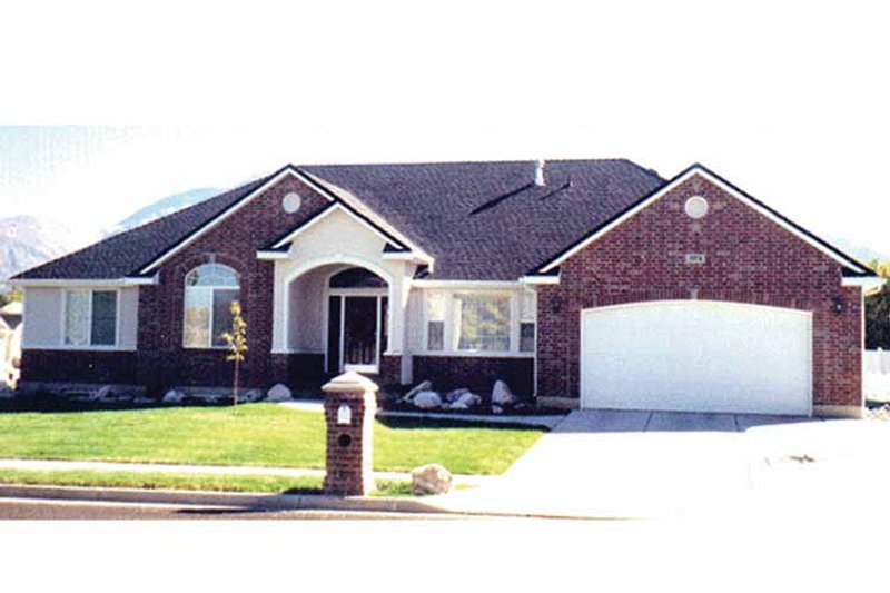 Dream House Plan - Exterior - Front Elevation 3 for Ranch House Plan #945-17 - 3 bed, 2.5 bath
