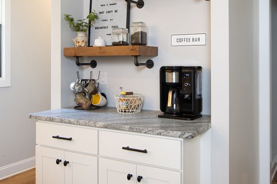 Interior - Kitchen 1 for Farmhouse House Plan #929-1053 - 3 bed, 2.5 bath