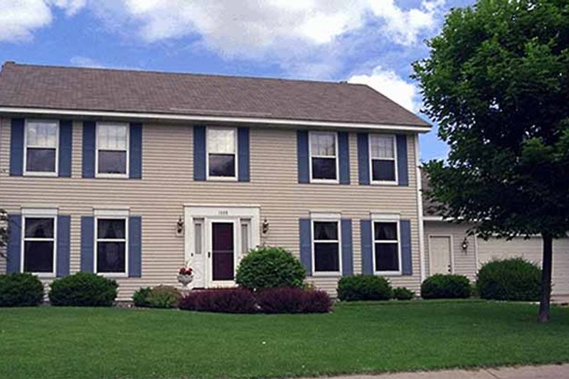 House Blueprint - Colonial Exterior - Front Elevation Plan #51-864
