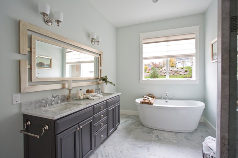 Architectural House Design - Interior - Master Bathroom for Traditional House Plan #928-271 - 4 bed, 3.5 bath