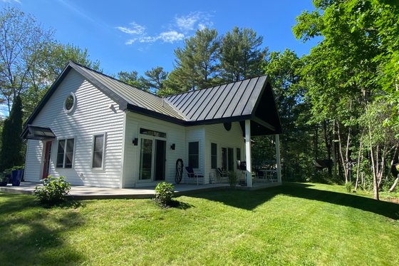 Photo 11 for Country House Plan #932-35 - 2 bed, 2 bath