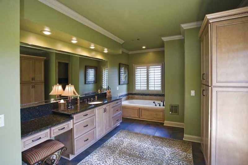 Architectural House Design - Interior - Bathroom for Traditional House Plan #17-3302 - 4 bed, 4.5 bath