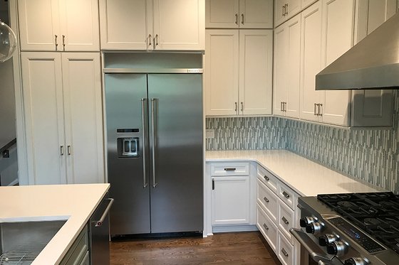 Interior - Kitchen 3 for Craftsman House Plan #437-76 - 4 bed, 3.5 bath