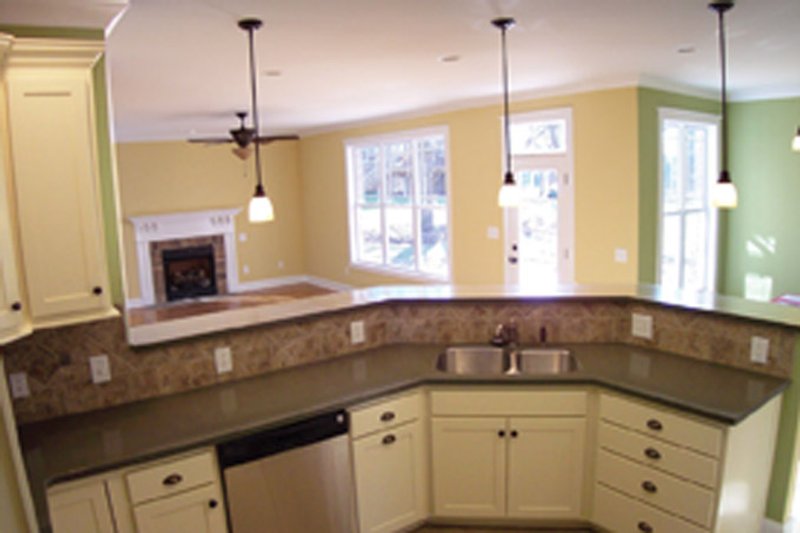House Blueprint - Interior - Kitchen for Craftsman House Plan #927-935 - 4 bed, 3.5 bath