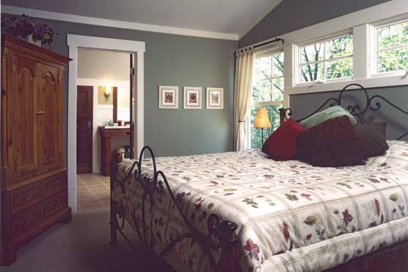 Home Plan - Interior - Bedroom for Bungalow House Plan #928-22 - 5 bed, 3.5 bath