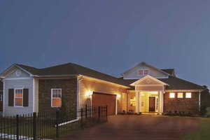 Classical Exterior - Front Elevation Plan #930-372