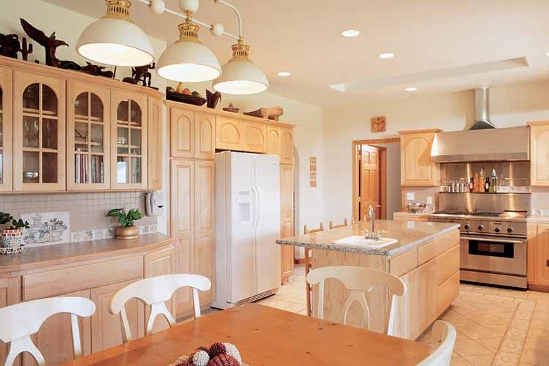 Home Plan - Interior - Kitchen for Contemporary House Plan #72-872 - 4 bed, 3 bath