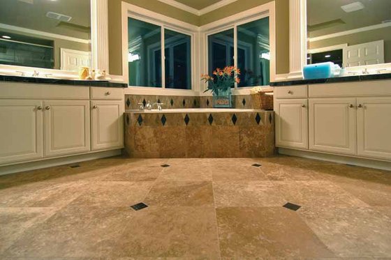 Interior - Master Bathroom 2 for Craftsman House Plan #132-241 - 4 bed, 3.5 bath