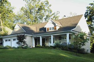 Craftsman Exterior - Front Elevation Plan #928-81