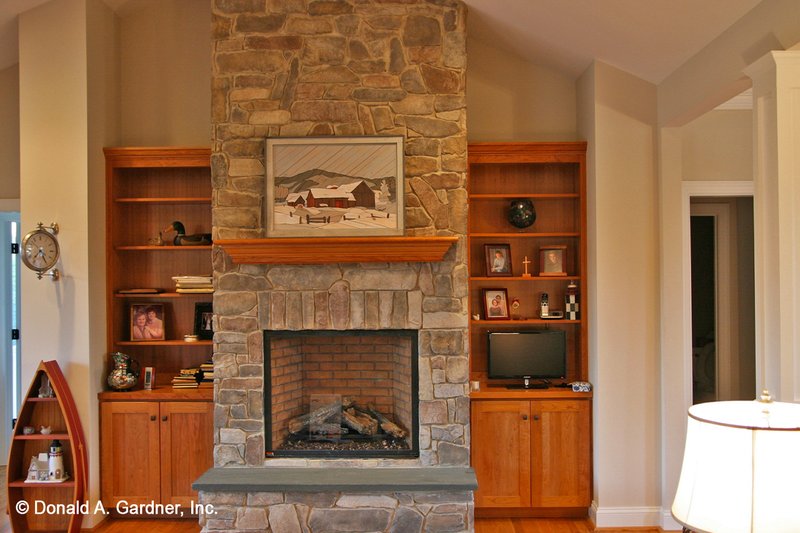 Home Plan - Interior - Family Room for Craftsman House Plan #929-909 - 3 bed, 3.5 bath