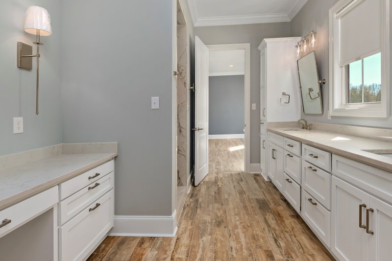 Home Plan - Interior - Master Bathroom 1 for Farmhouse House Plan #63-430 - 4 bed, 4.5 bath