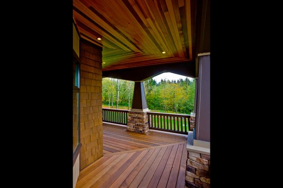 Exterior - Covered Porch for Craftsman House Plan #132-218 - 7 bed, 8.5 bath