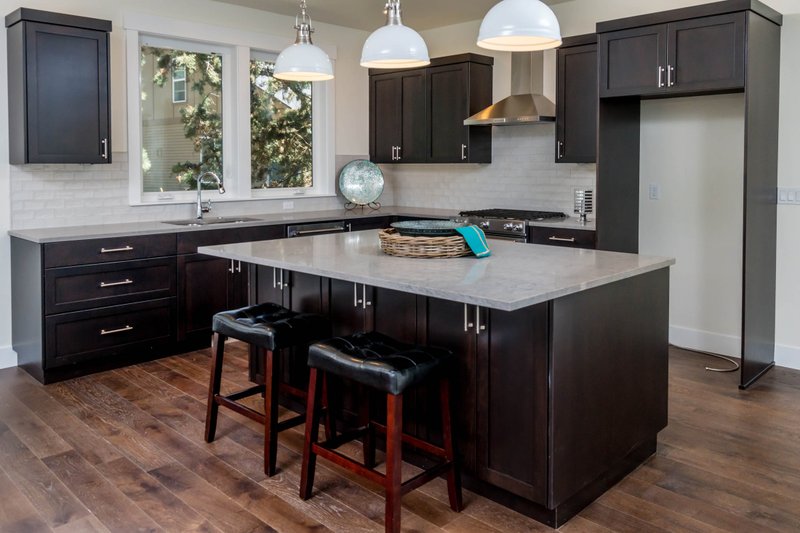Home Plan - Interior - Kitchen for Craftsman House Plan #895-92 - 3 bed, 3 bath