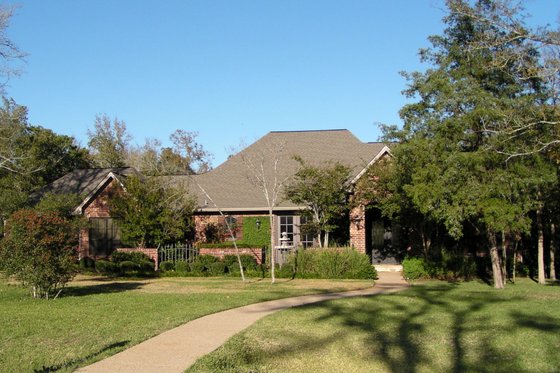 Exterior - Front Elevation for Traditional House Plan #408-107 - 3 bed, 2 bath