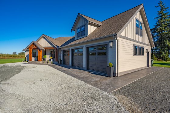 Photo 3 for Farmhouse House Plan #1070-22 - 3 bed, 2.5 bath