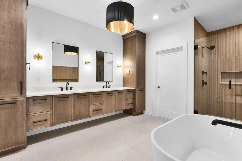 Dream House Plan - Interior - Master Bathroom for Contemporary House Plan #1080-32 - 5 bed, 4.5 bath