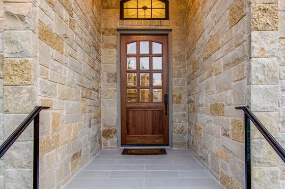 Exterior - Covered Porch for Traditional House Plan #935-25 - 4 bed, 4.5 bath