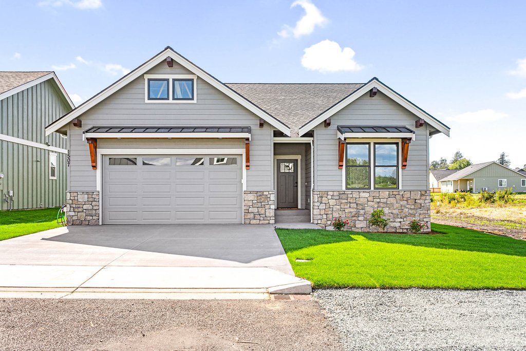 Exterior - Front Elevation 2 for Craftsman House Plan #1070-274 - 3 bed, 2 bath