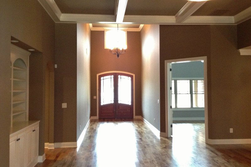 Home Plan - Interior - Entry for European House Plan #437-62 - 3 bed, 2 bath