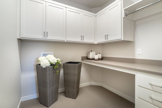 Interior - Laundry for Traditional House Plan #124-1162 - 3 bed, 3 bath