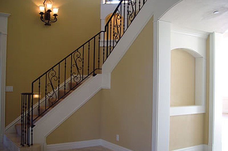 House Design - Photo 4 for European House Plan #124-603 - 4 bed, 5.5 bath