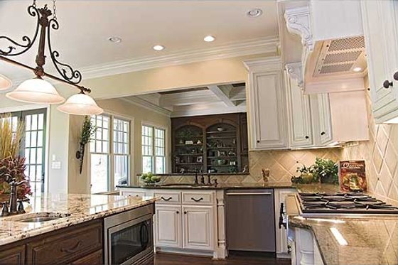 Interior - Kitchen 1 for Craftsman House Plan #453-14 - 4 bed, 4.5 bath