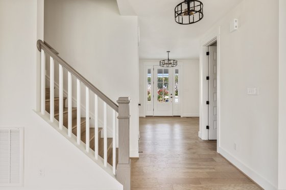 Interior - Entry for Traditional House Plan #1080-2 - 5 bed, 4.5 bath