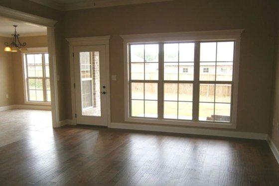 2500 square foot traditional home