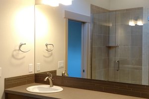 Interior - Master Bathroom for Craftsman House Plan #1105-3 - 3 bed, 2 bath