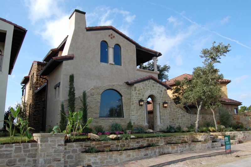 Home Plan - Mediterranean Exterior - Front Elevation Plan #120-164