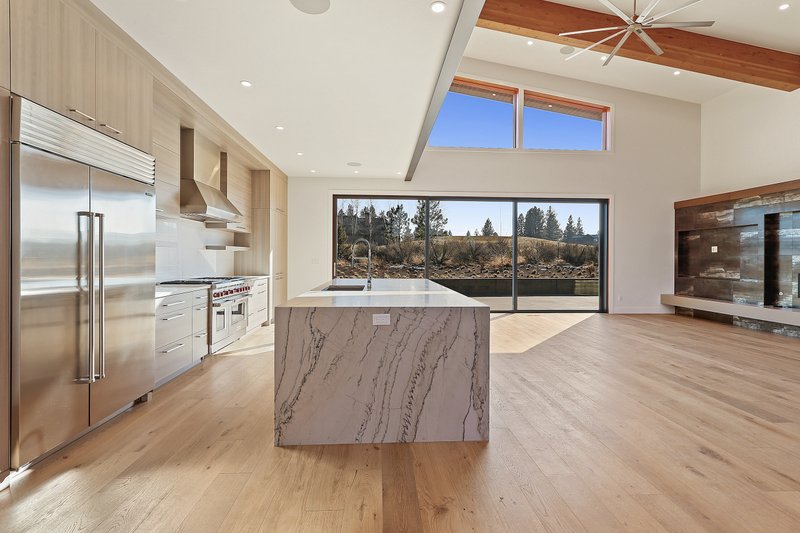 Architectural House Design - Interior - Kitchen 4 for Contemporary House Plan #892-40 - 4 bed, 4.5 bath