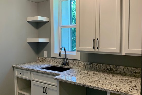 Interior - Laundry for Country House Plan #437-120 - 4 bed, 4 bath