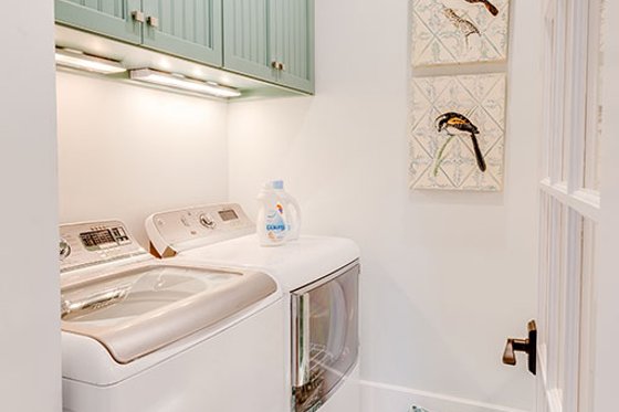 Interior - Laundry for Craftsman House Plan #929-839 - 5 bed, 4 bath