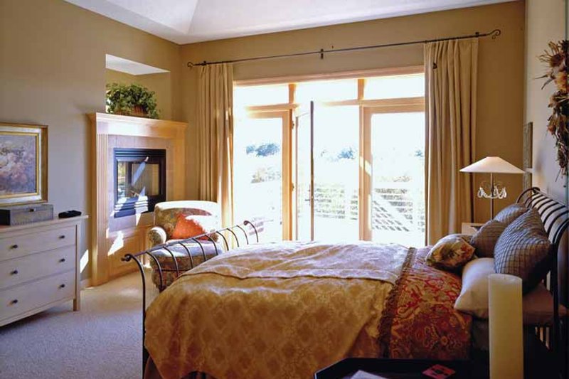 Dream House Plan - Interior - Bedroom for European House Plan #51-1094 - 2 bed, 2.5 bath