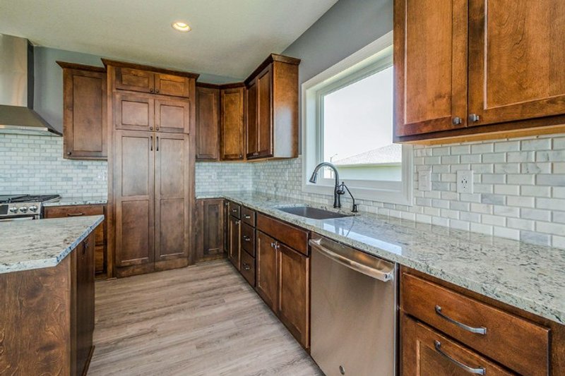 House Blueprint - Interior - Kitchen 1 for Traditional House Plan #70-1550 - 4 bed, 3 bath